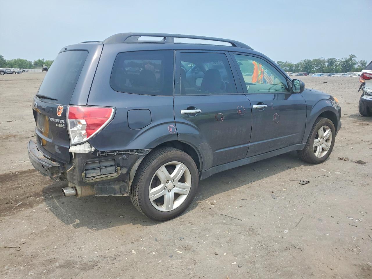 2010 SUBARU FORESTER