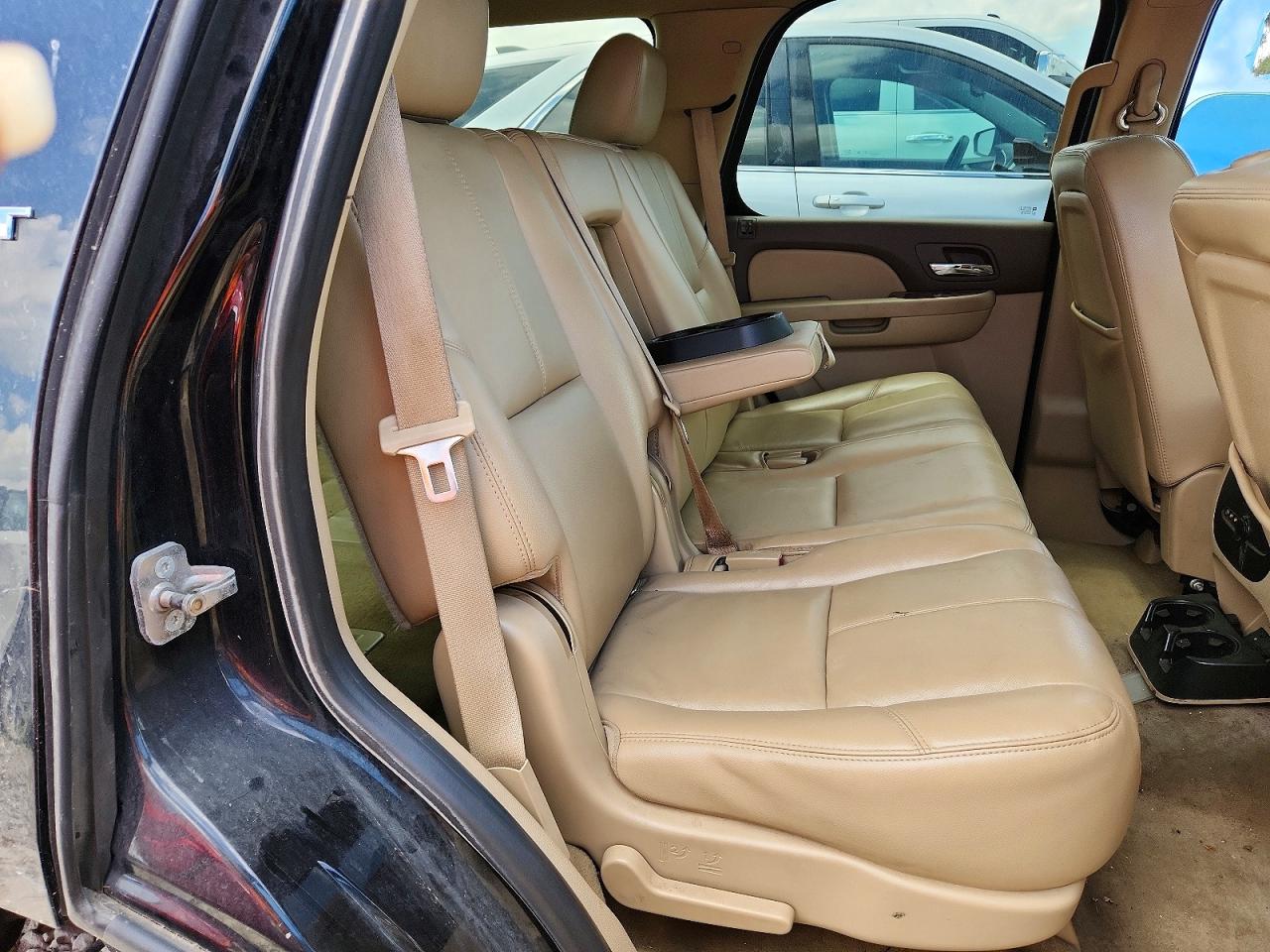 2011 GMC YUKON