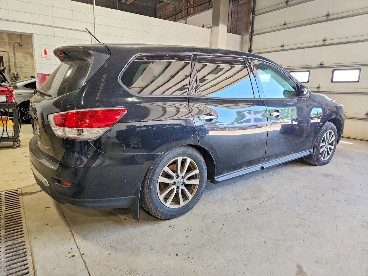 2015 NISSAN PATHFINDER