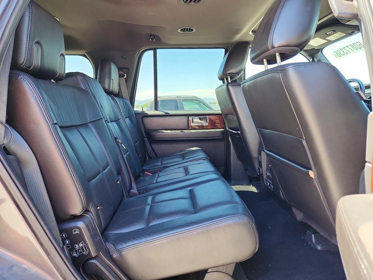 2011 LINCOLN NAVIGATOR