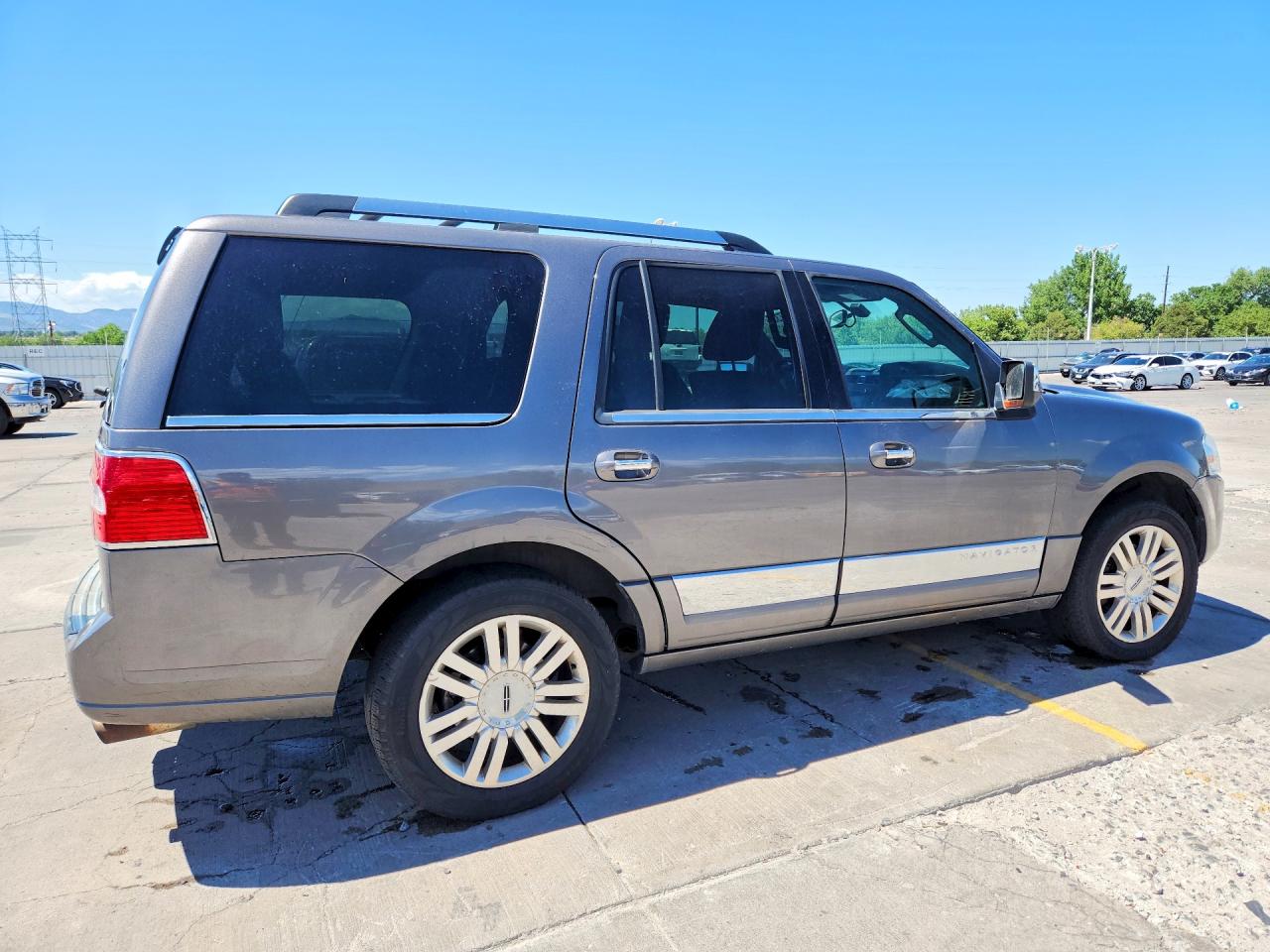 2011 LINCOLN NAVIGATOR