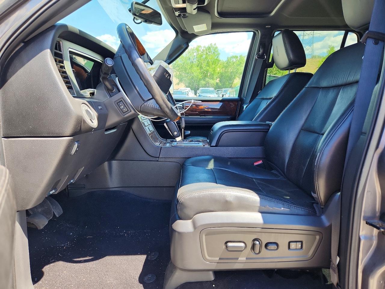 2011 LINCOLN NAVIGATOR