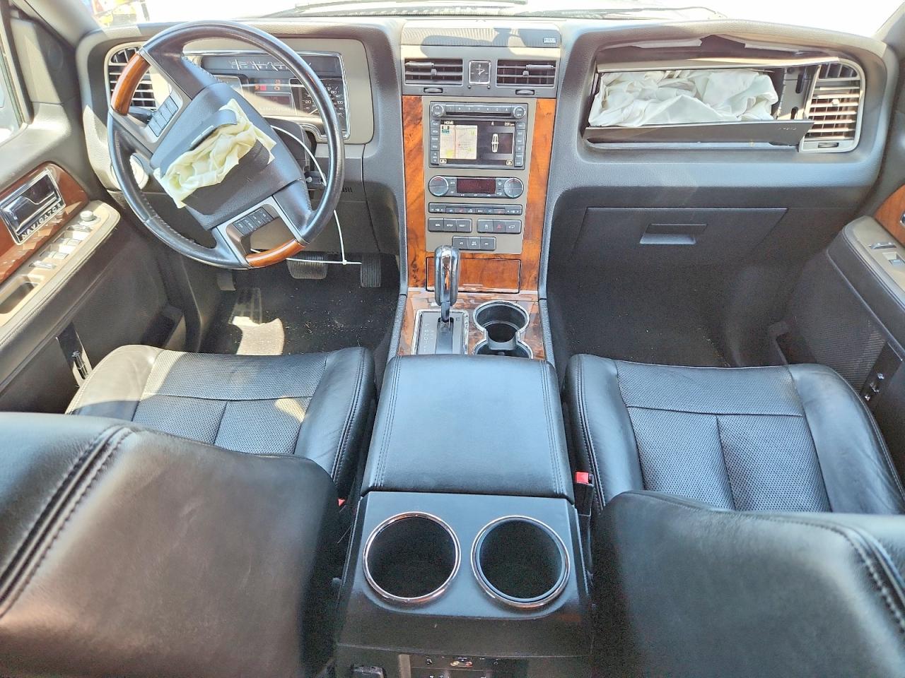 2011 LINCOLN NAVIGATOR