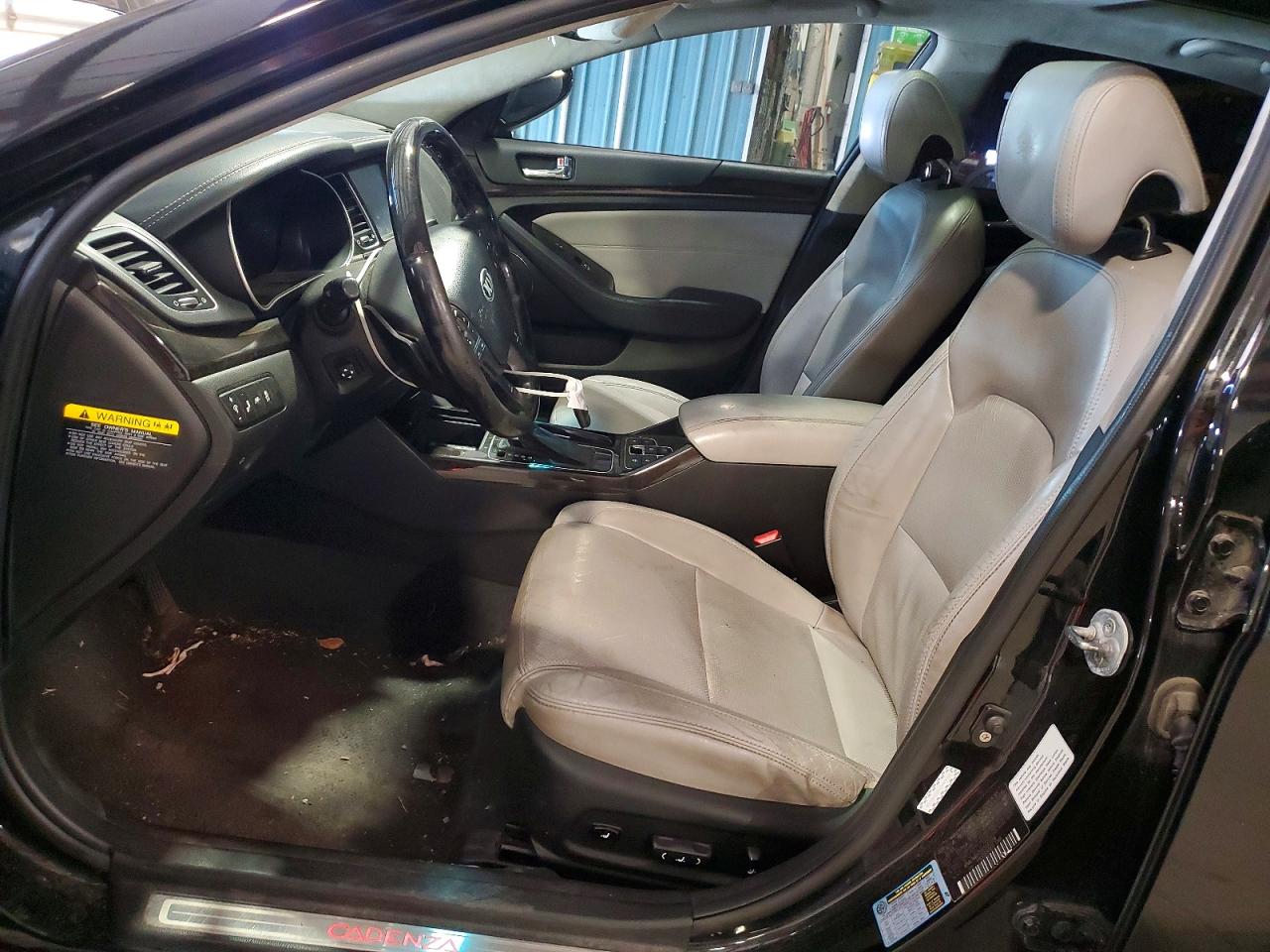 2014 KIA CADENZA