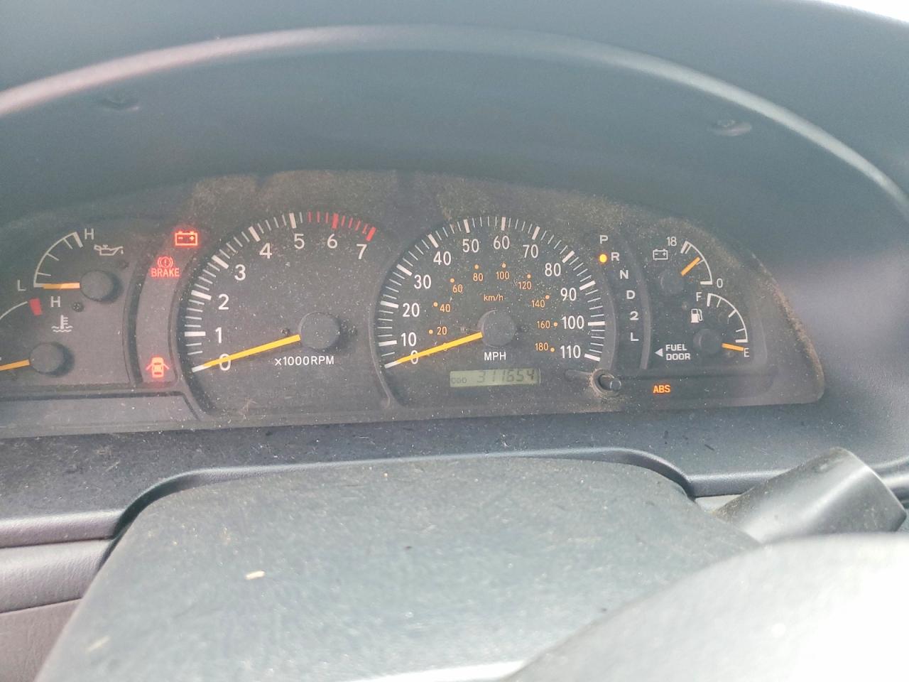 2004 TOYOTA TUNDRA