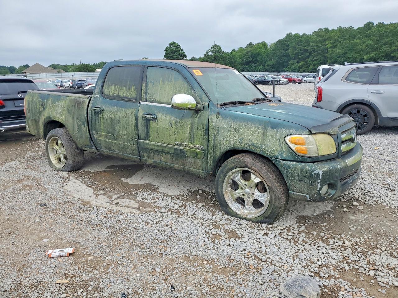 2004 TOYOTA TUNDRA