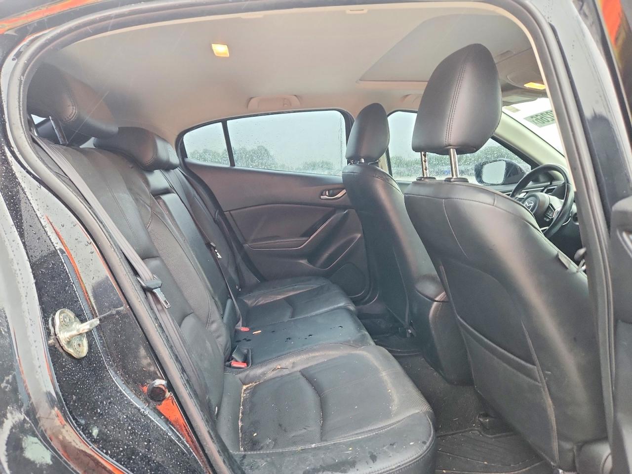 2018 MAZDA 3