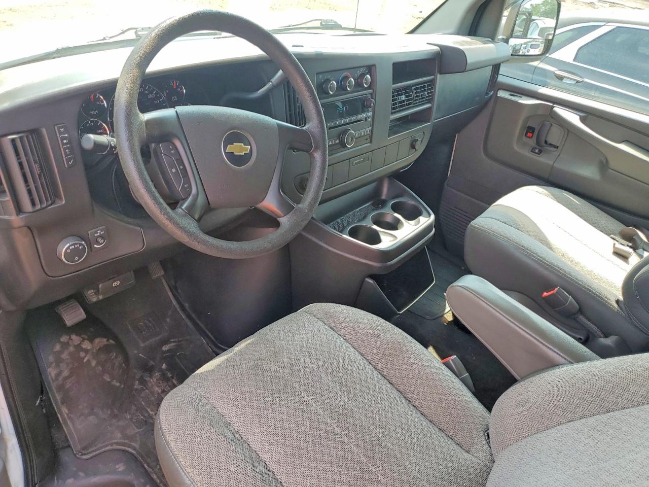 2013 CHEVROLET EXPRESS