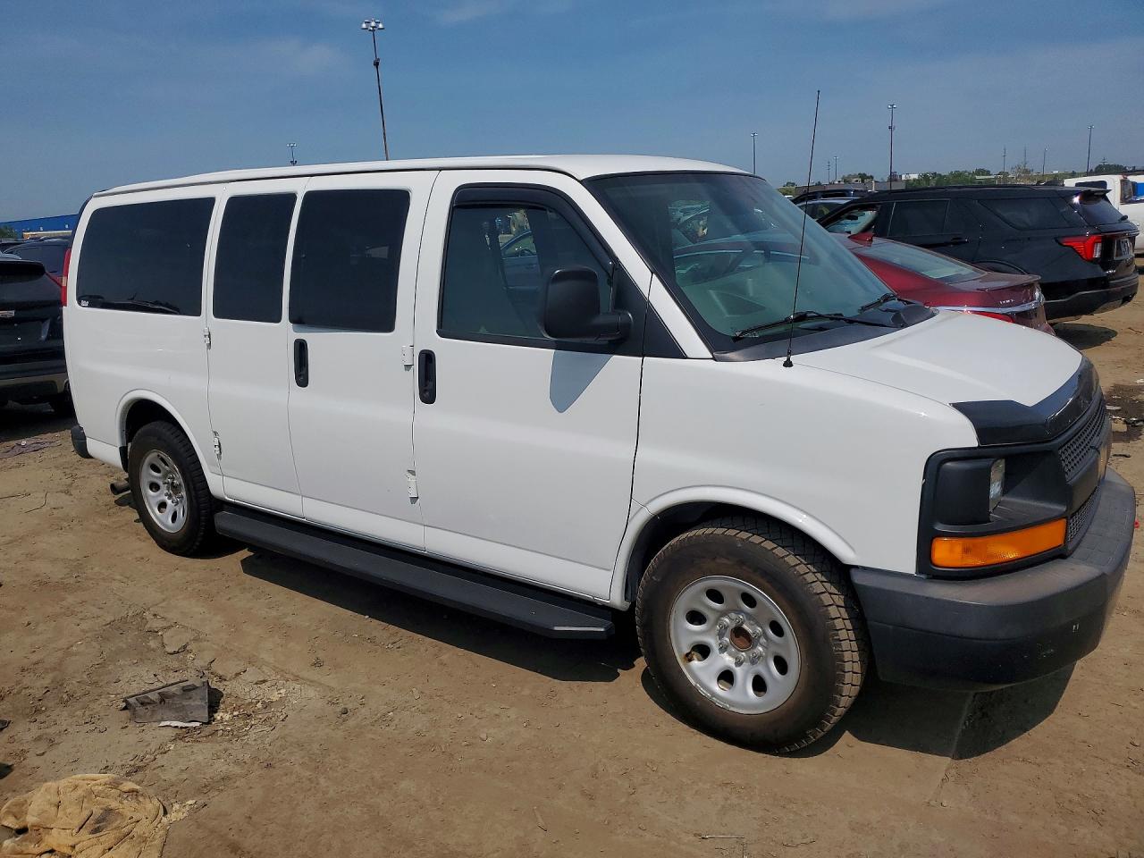 2013 CHEVROLET EXPRESS
