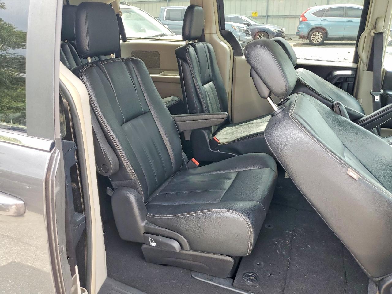 2016 CHRYSLER MINIVAN