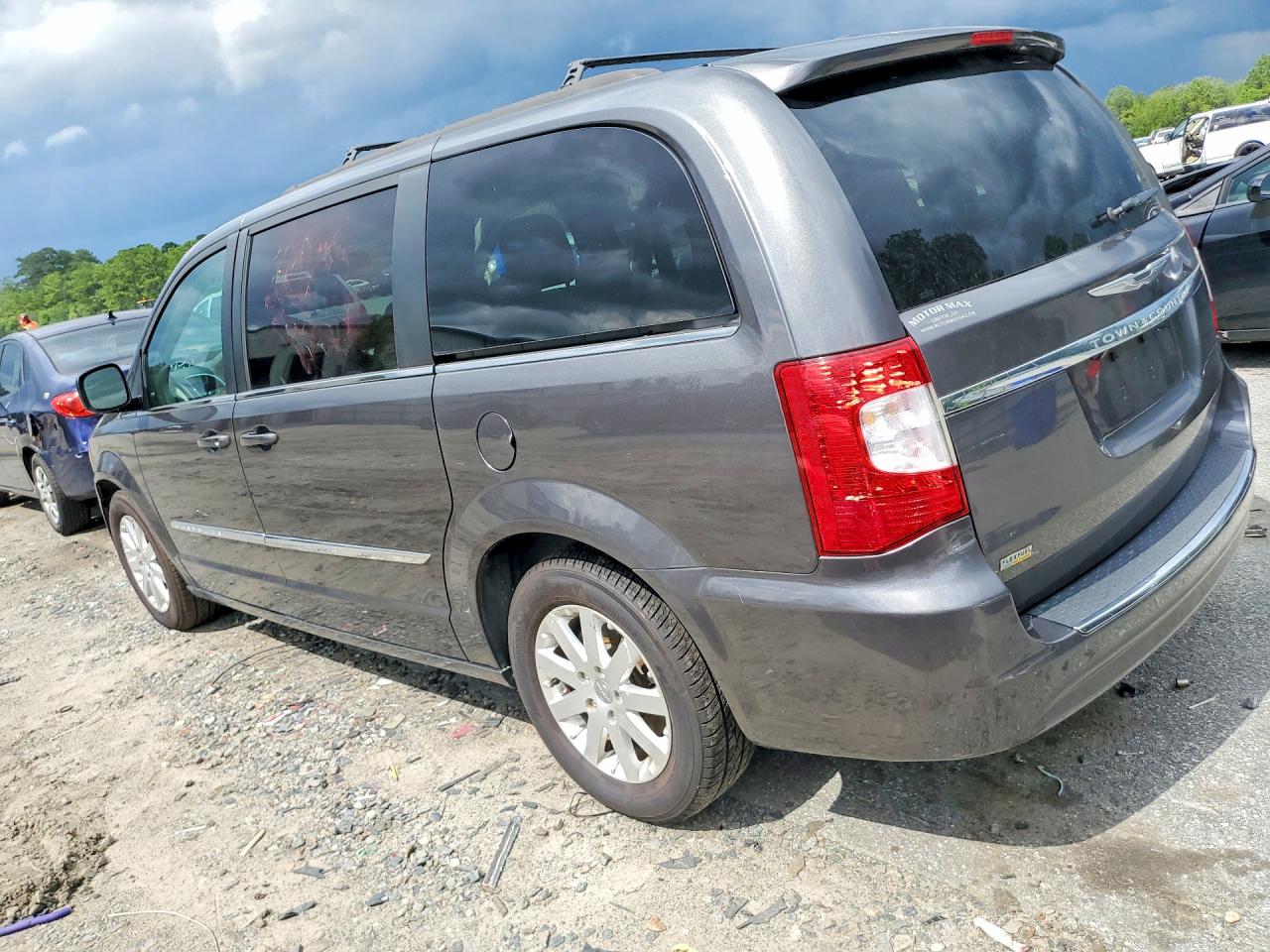 2016 CHRYSLER MINIVAN