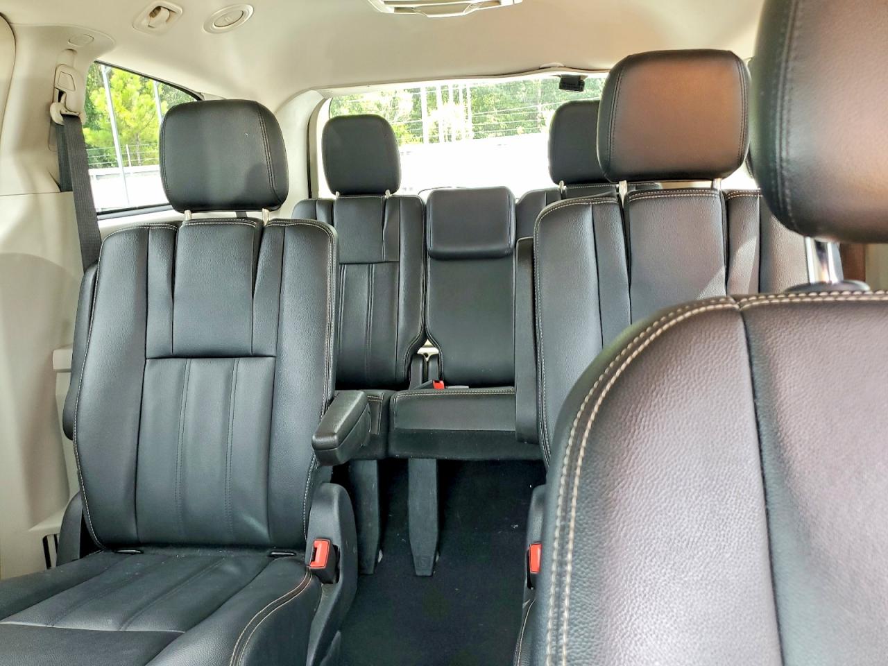 2016 CHRYSLER MINIVAN