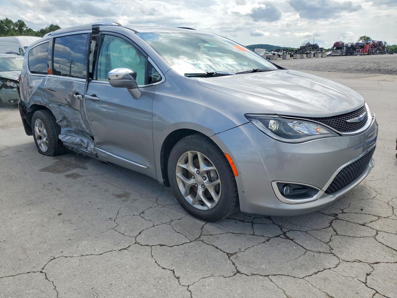 2018 CHRYSLER PACIFICA