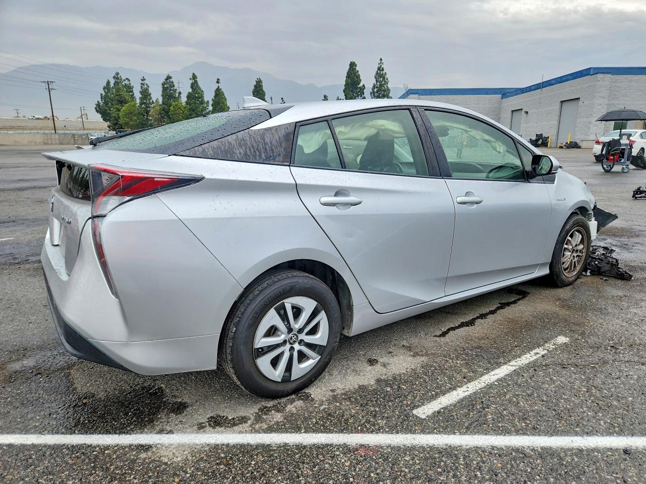 2017 TOYOTA PRIUS