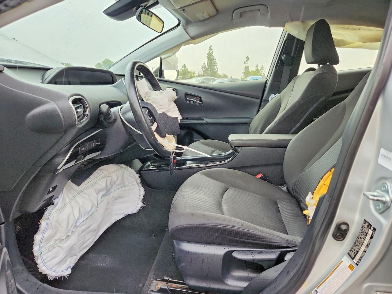 2017 TOYOTA PRIUS