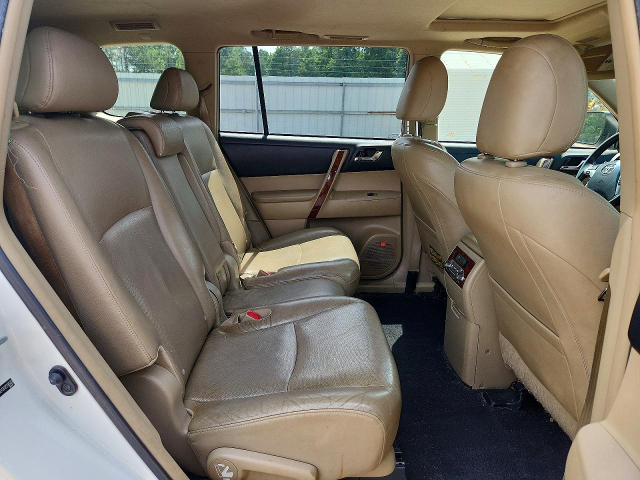 2013 TOYOTA HIGHLANDER