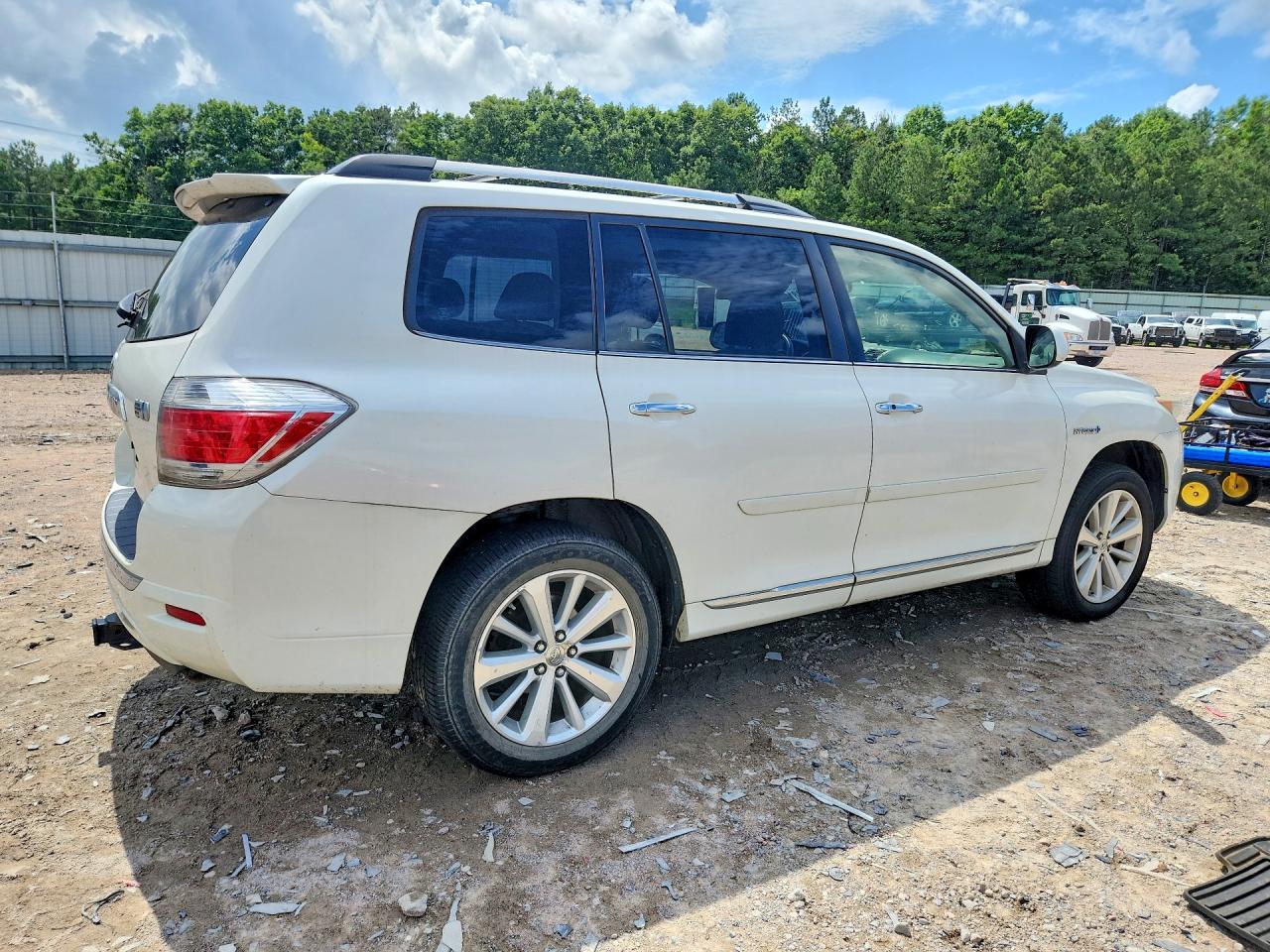 2013 TOYOTA HIGHLANDER