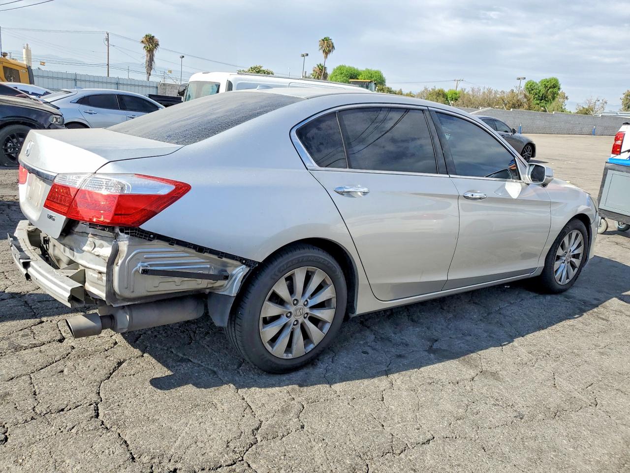 2015 HONDA ACCORD
