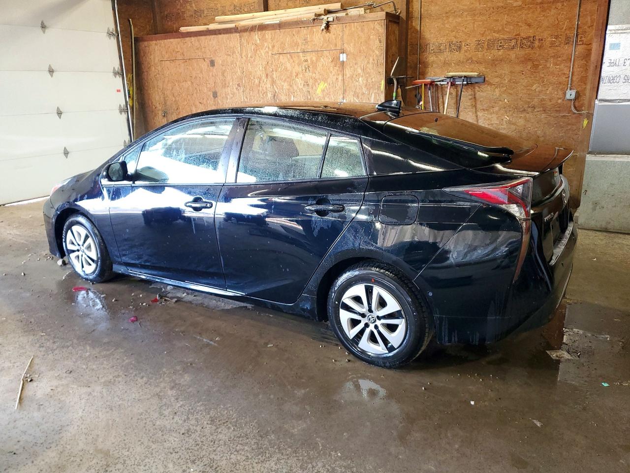 2018 TOYOTA PRIUS