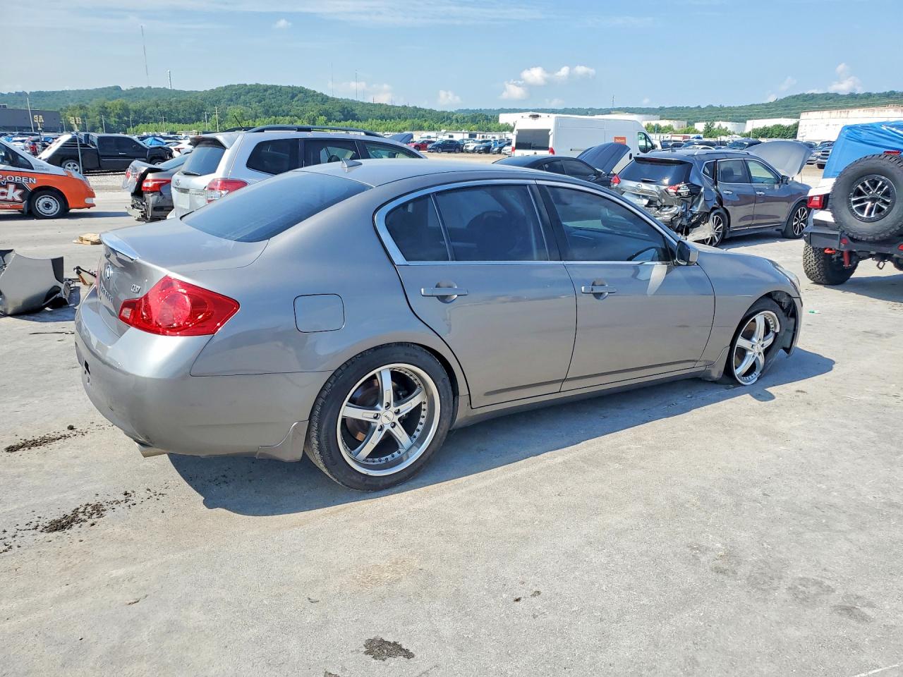 2009 INFINITI G37