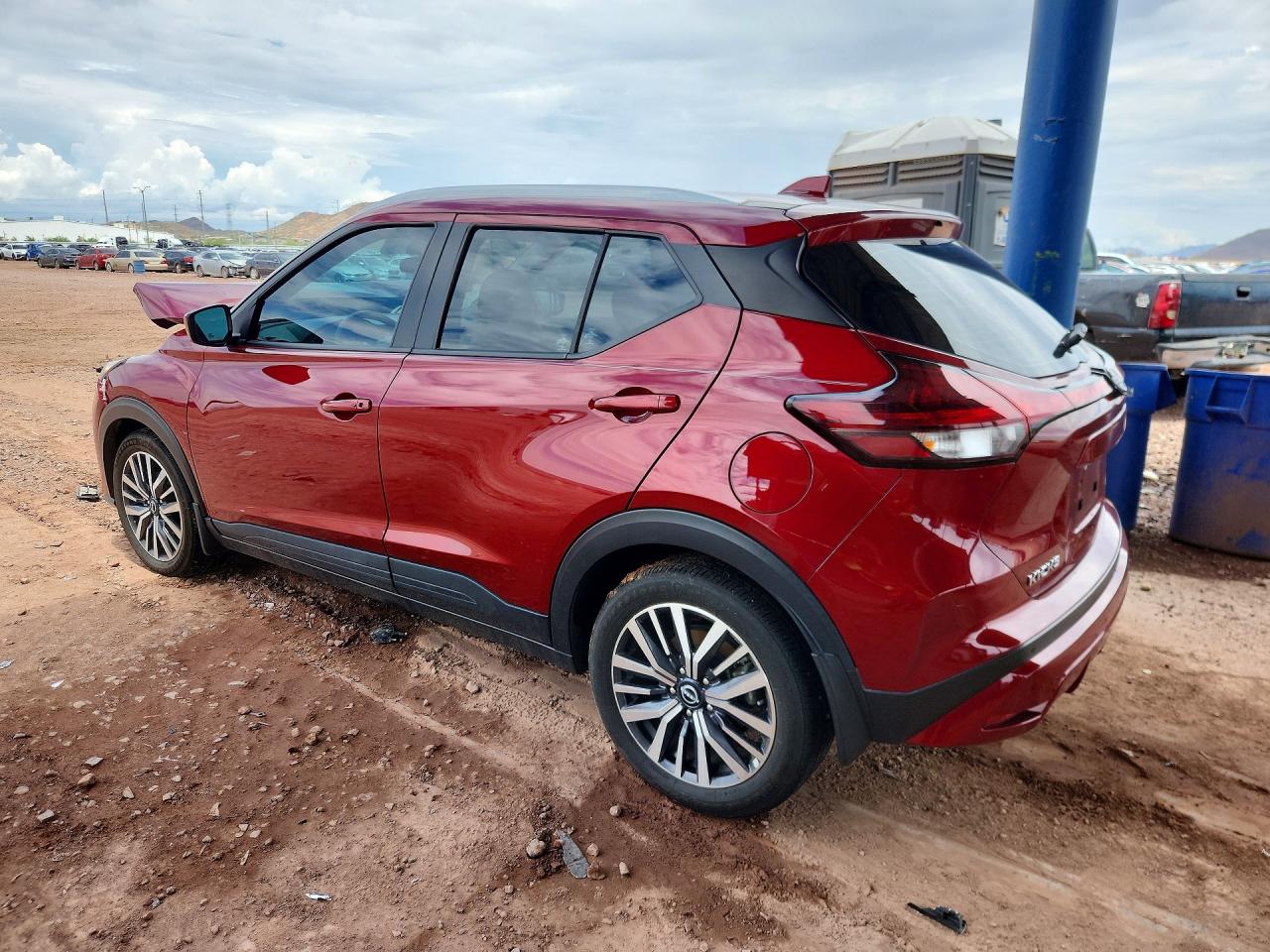 2022 NISSAN KICKS