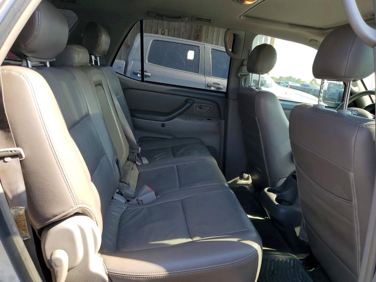 2005 TOYOTA SEQUOIA