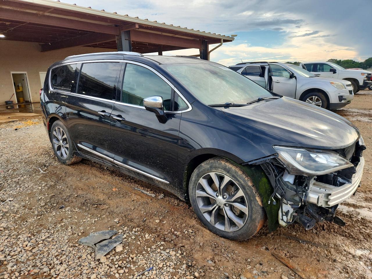 2017 CHRYSLER PACIFICA