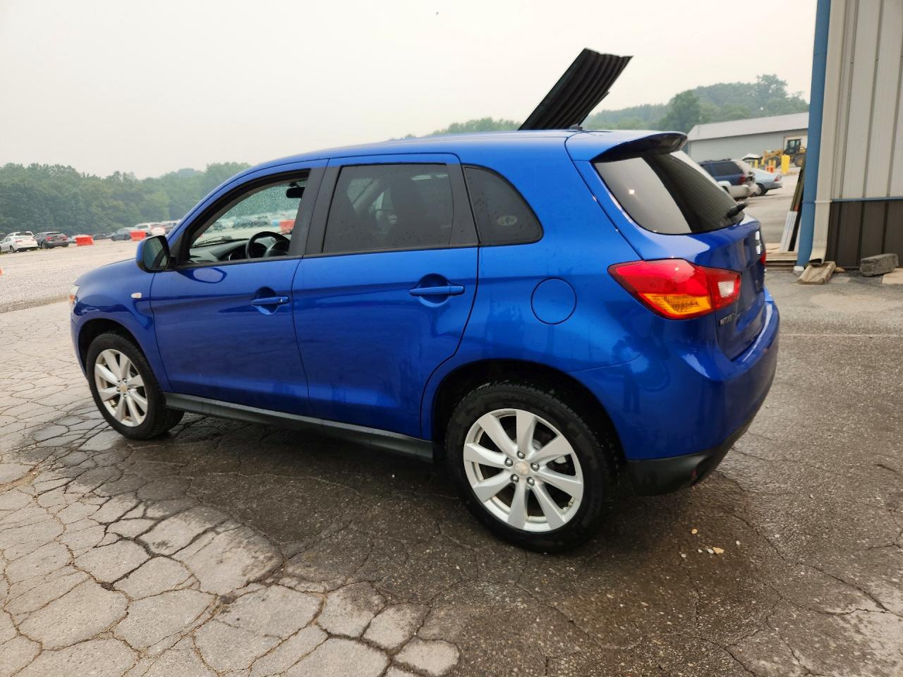 2015 MITSUBISHI OUTLANDER