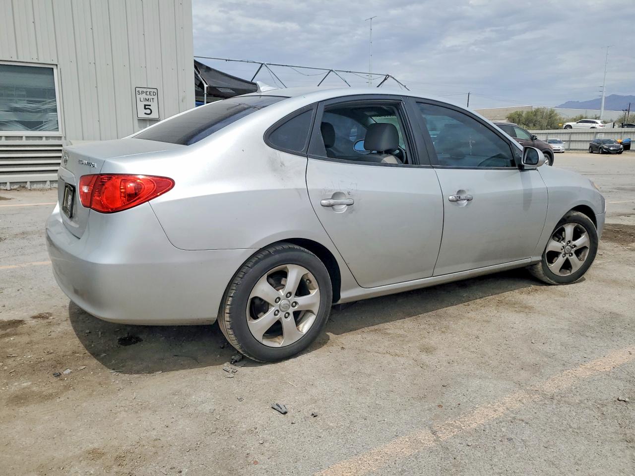 2010 HYUNDAI ELANTRA