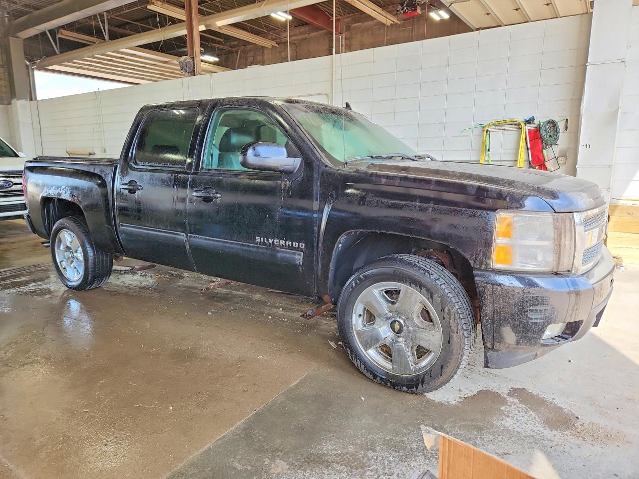 2011 CHEVROLET SILVERADO