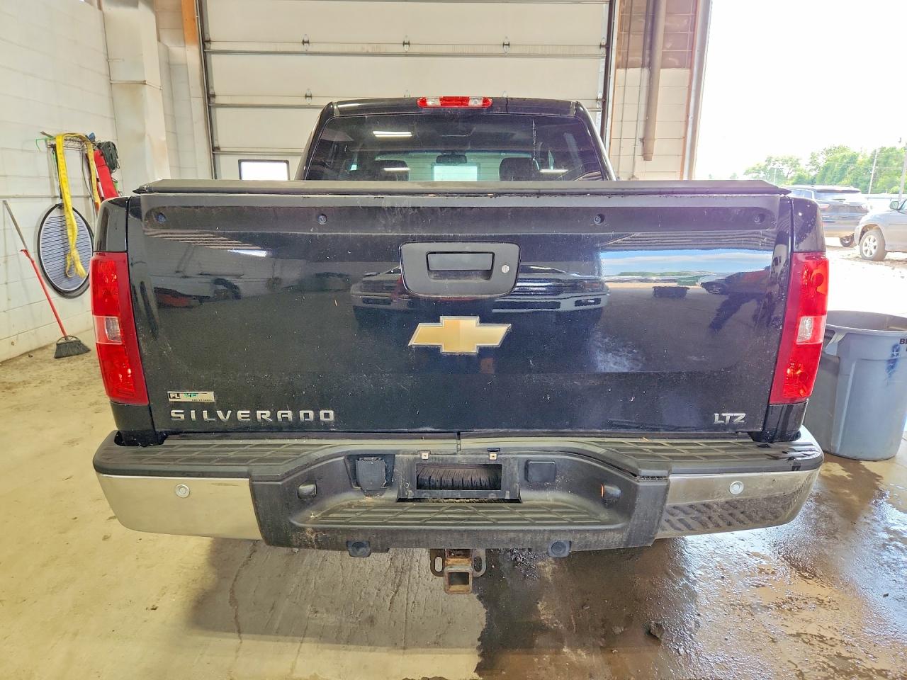 2011 CHEVROLET SILVERADO