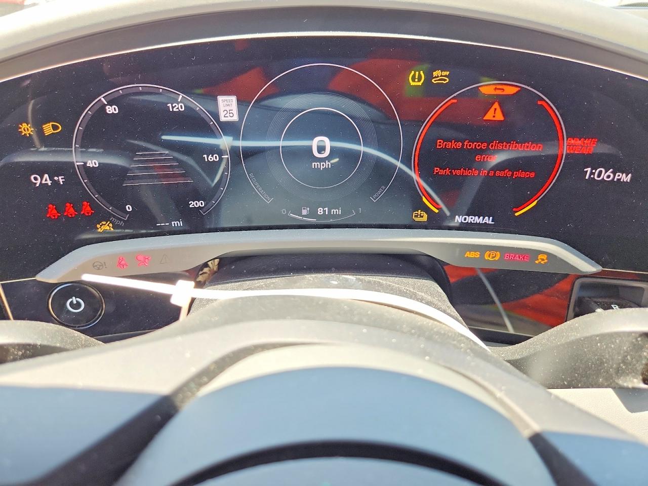 2021 PORSCHE TAYCAN