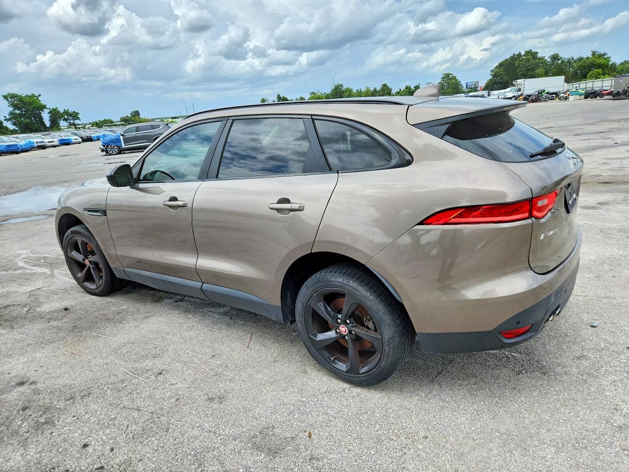 2017 JAGUAR F-PACE