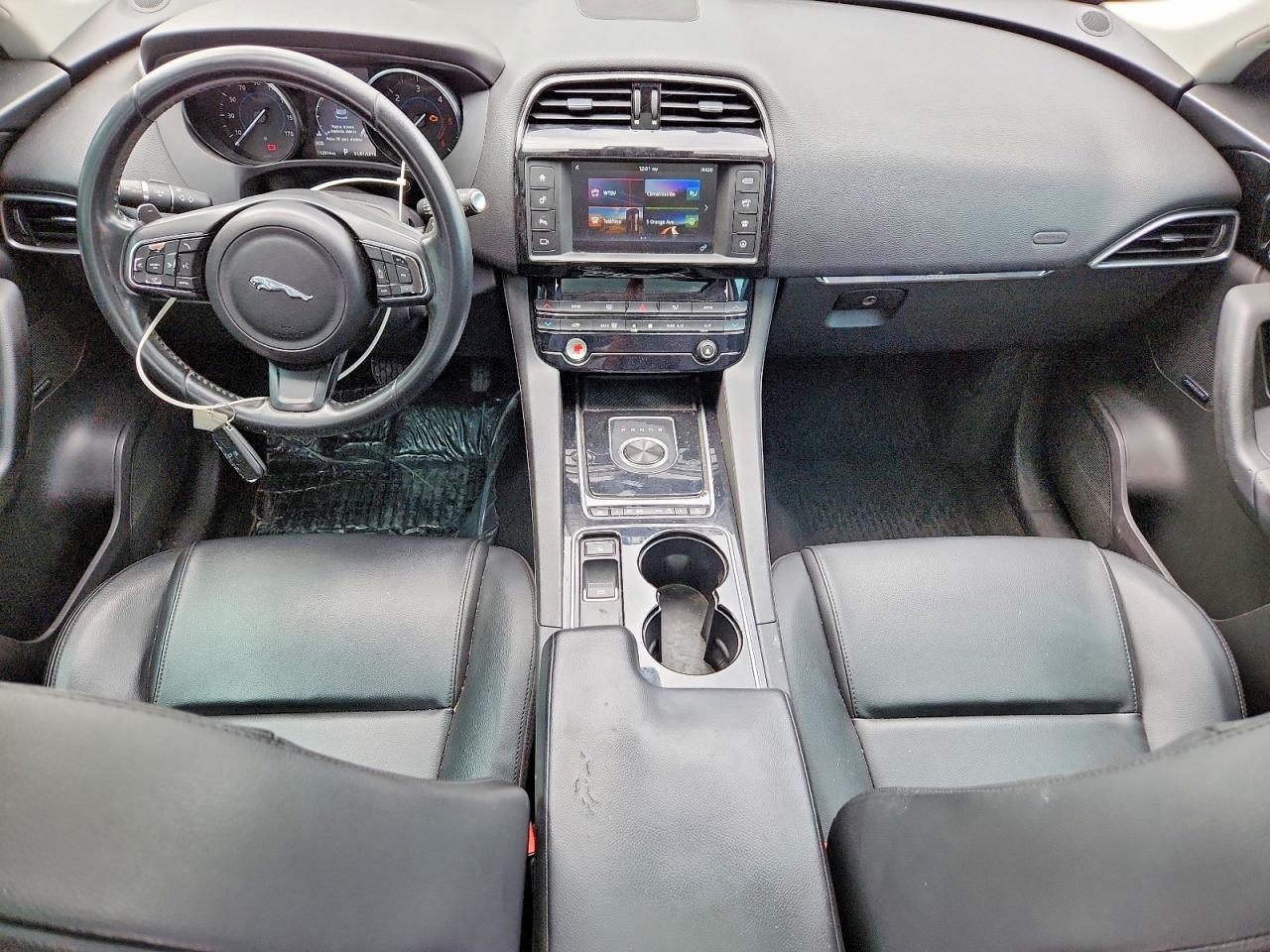 2017 JAGUAR F-PACE