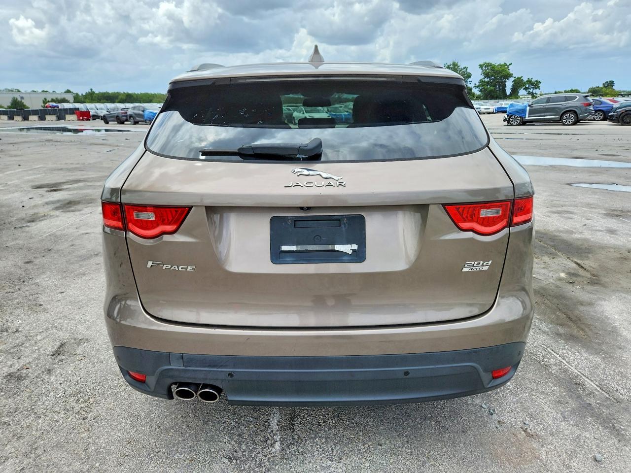 2017 JAGUAR F-PACE