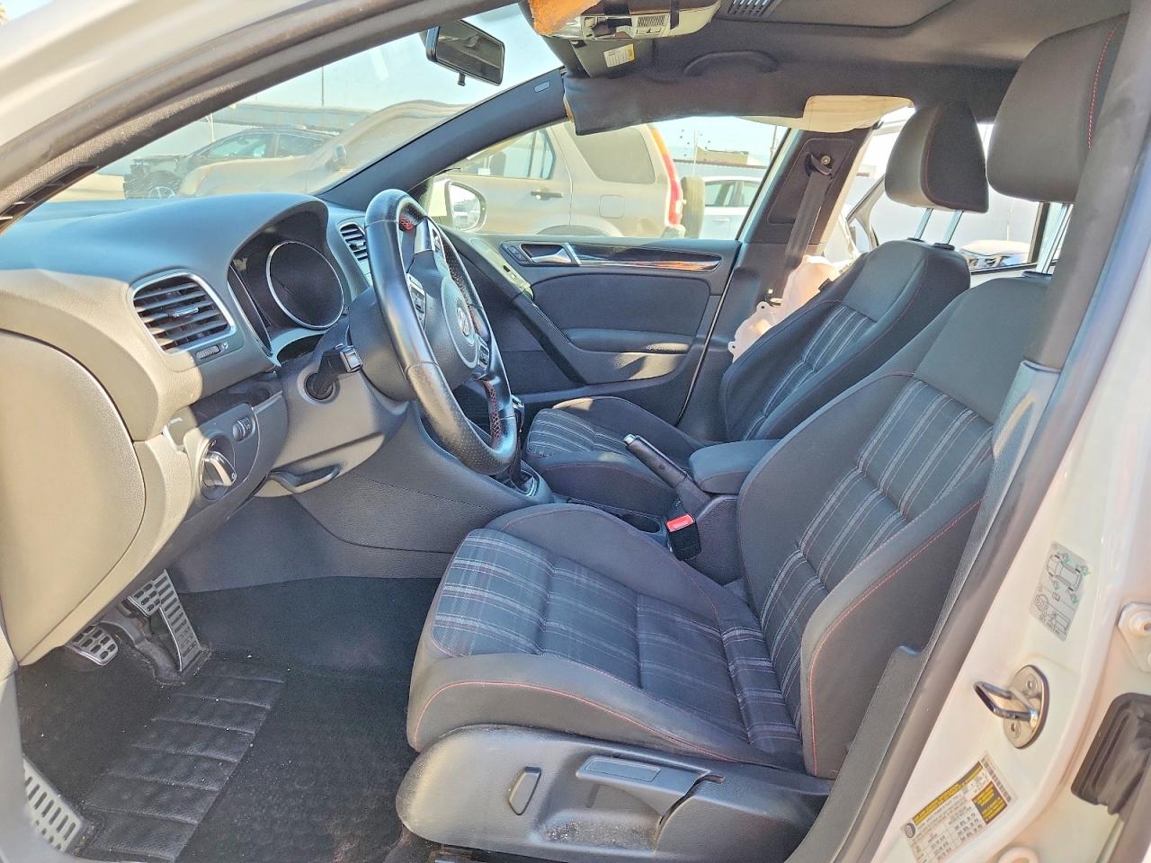 2012 VOLKSWAGEN GTI