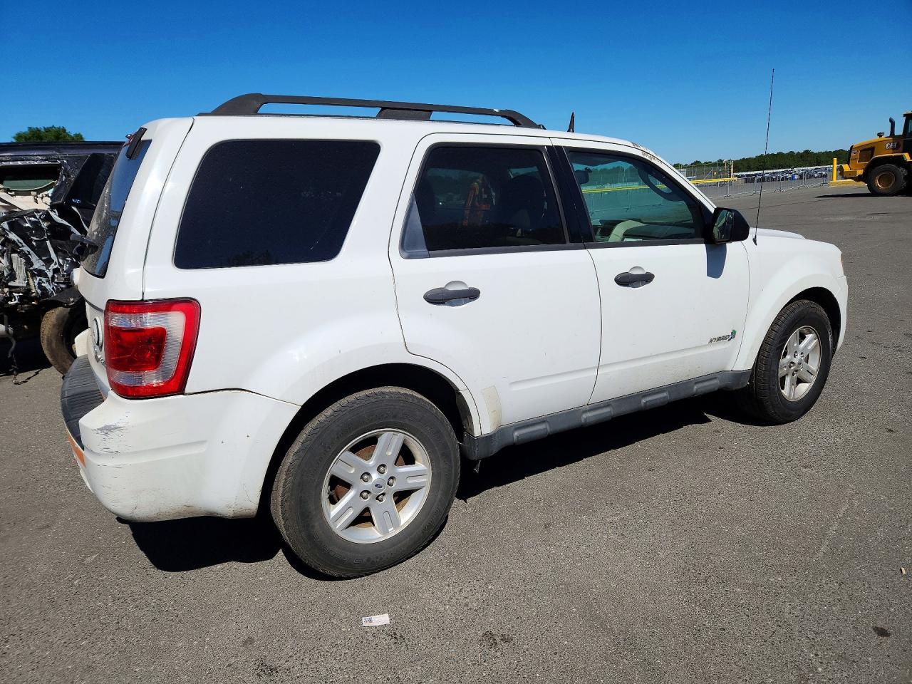 2011 FORD ESCAPE