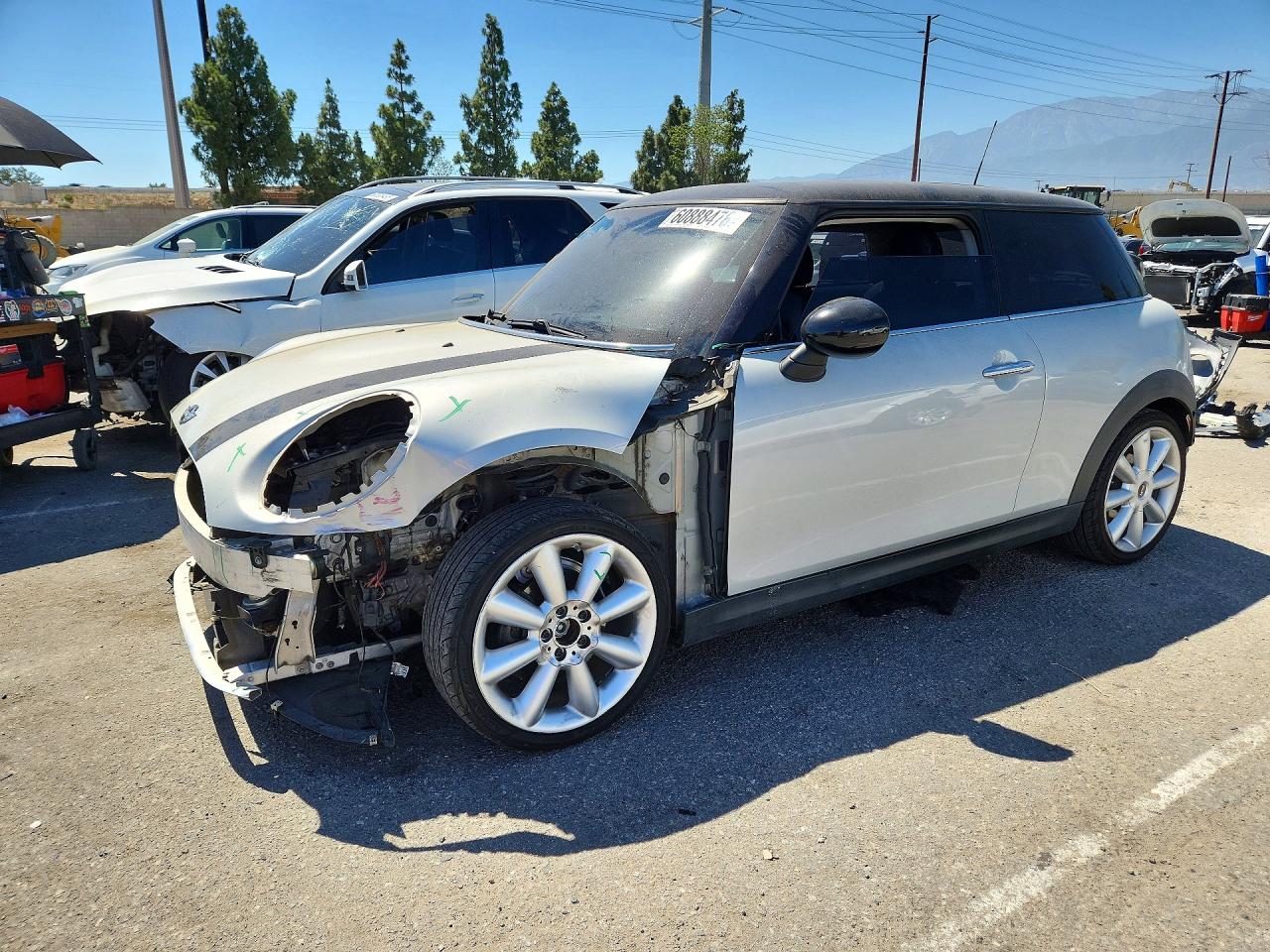 2014 MINI COOPER