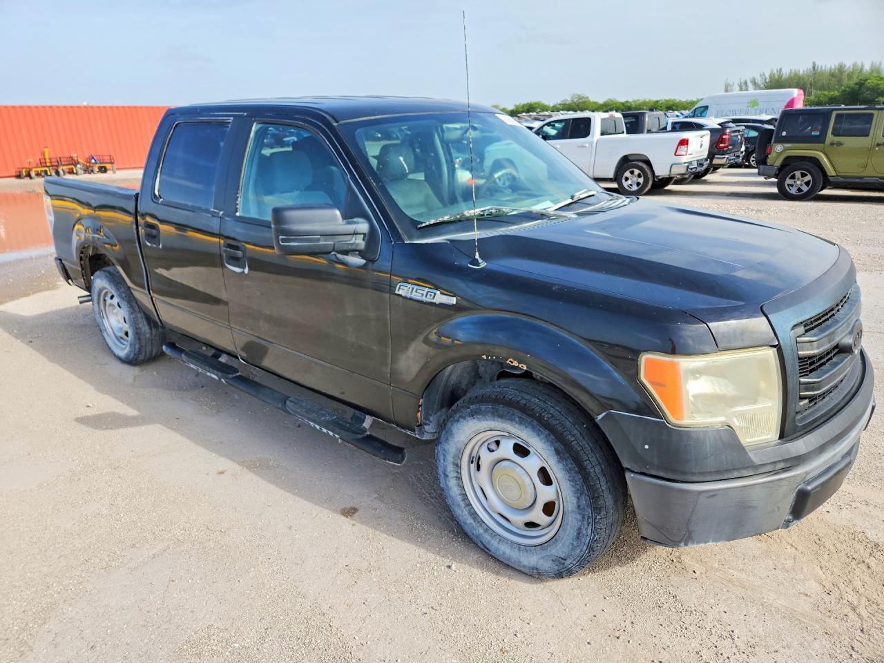 2014 FORD F150