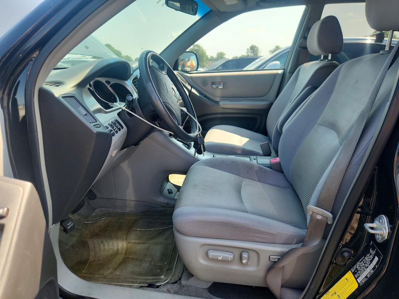 2006 TOYOTA HIGHLANDER