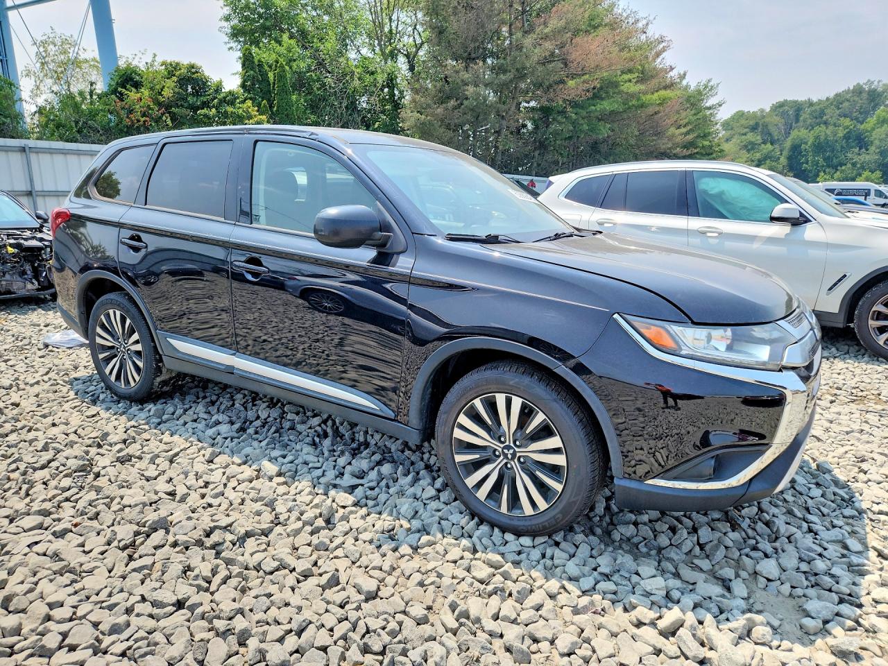 2019 MITSUBISHI OUTLANDER