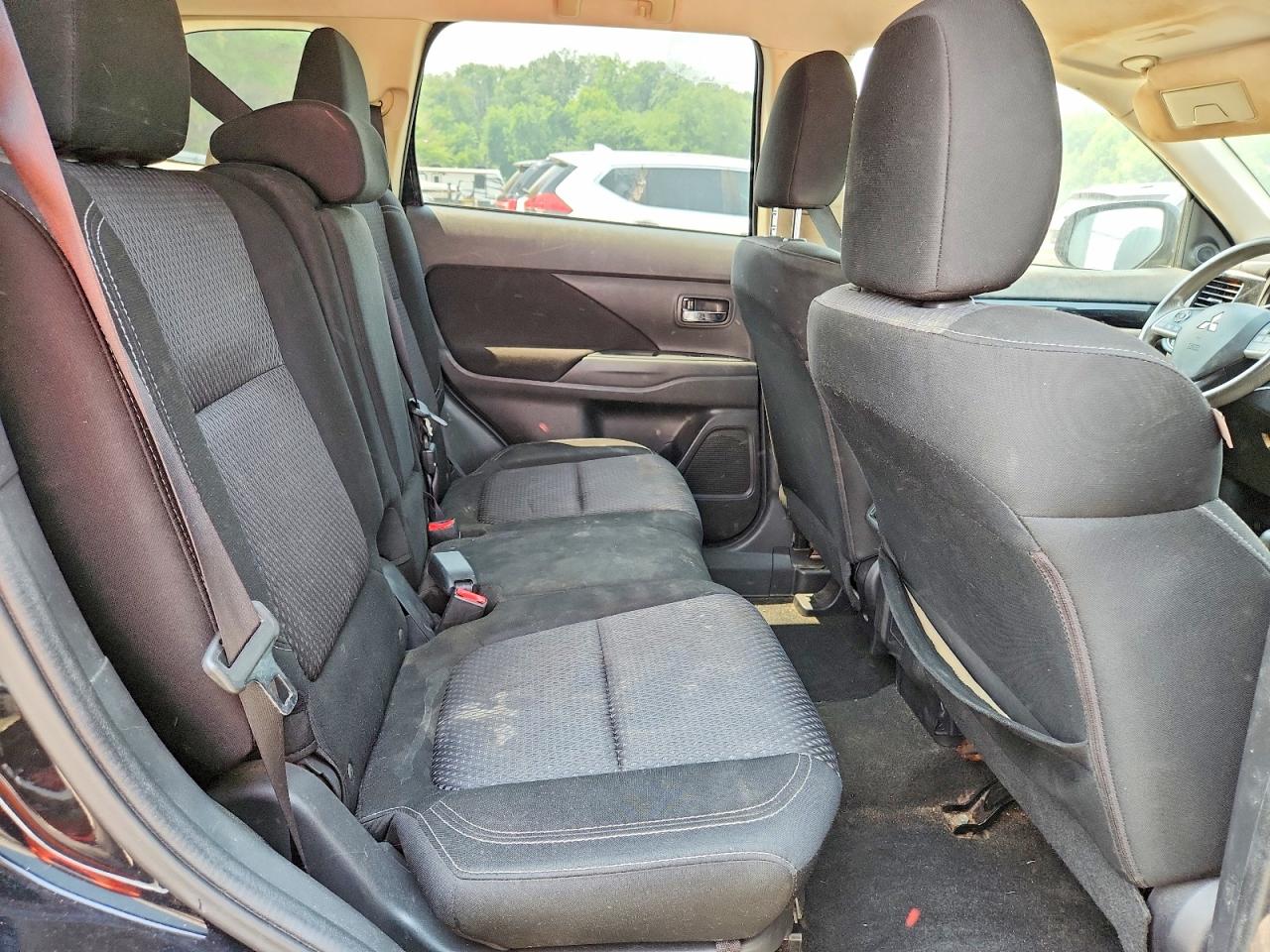 2019 MITSUBISHI OUTLANDER