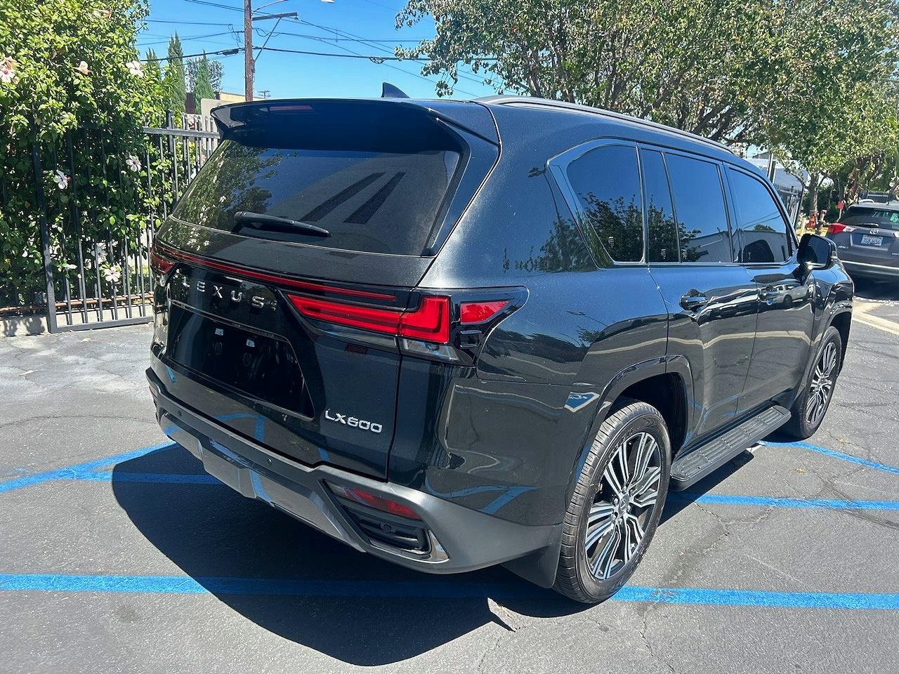 2024 LEXUS