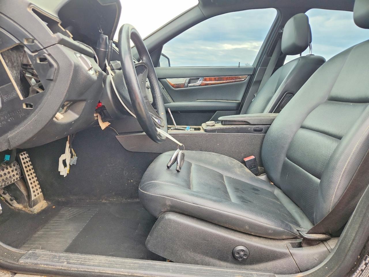 2010 MERCEDES-BENZ C-CLASS