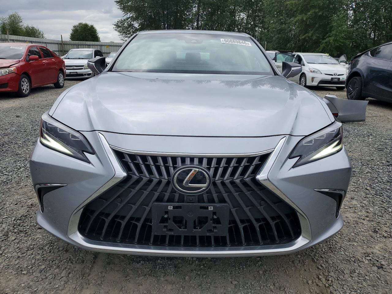 2024 LEXUS ES300