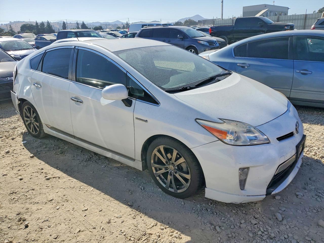 2015 TOYOTA PRIUS