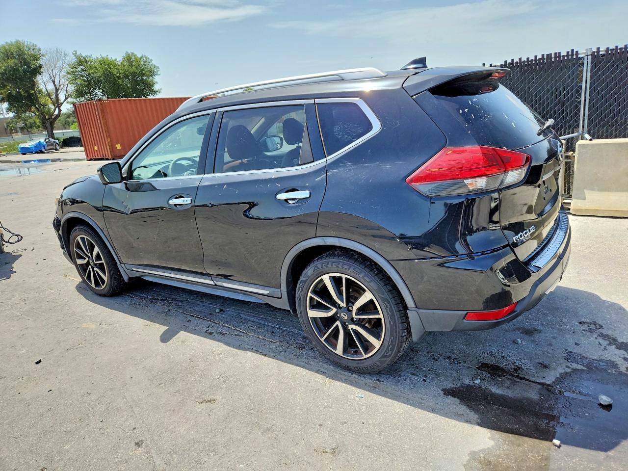 2017 NISSAN ROGUE