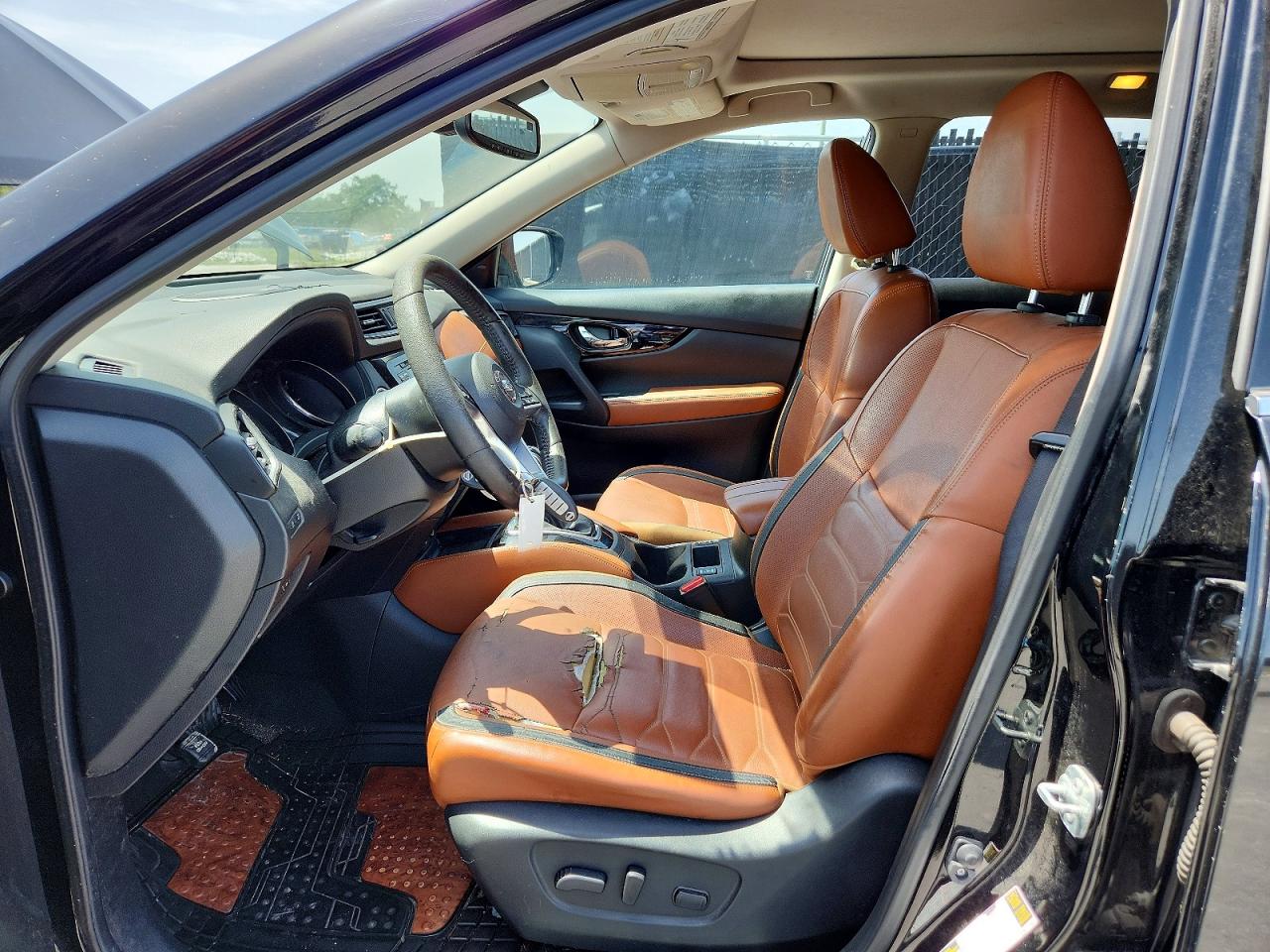 2017 NISSAN ROGUE