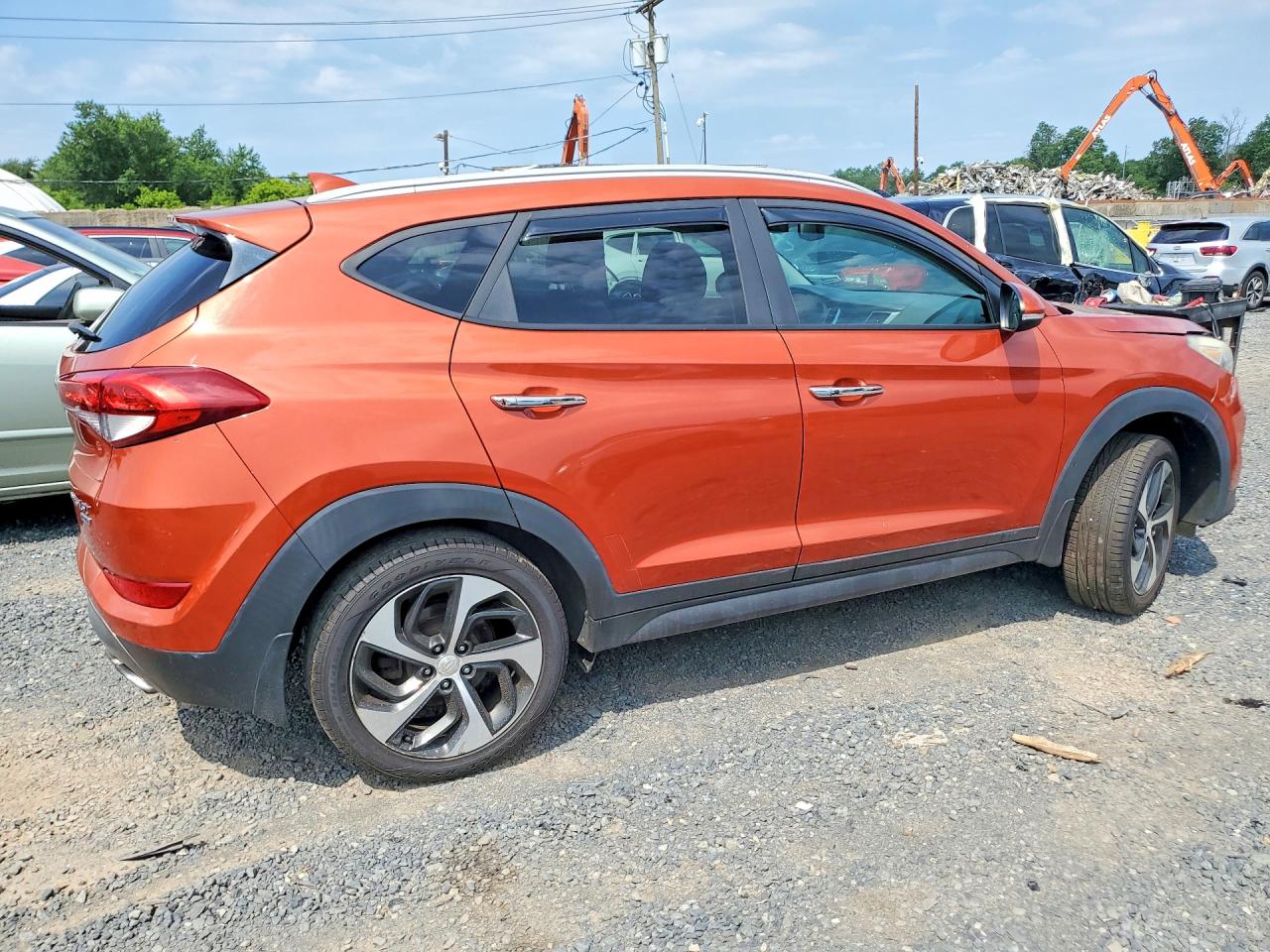 2016 HYUNDAI TUCSON