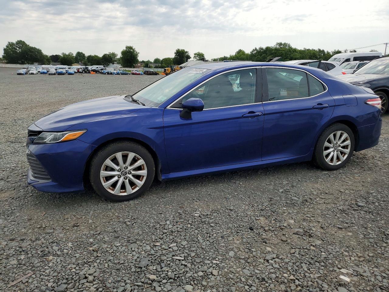 2018 TOYOTA CAMRY